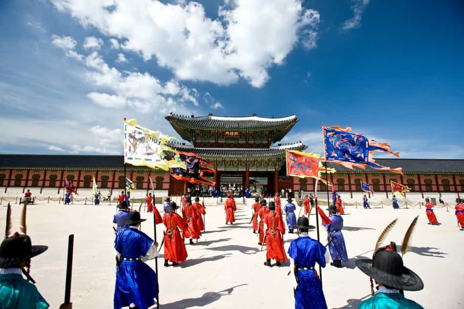 Dari Tempat Wisata Ikonik hingga Tempat Baru yang Trending, 9 Tempat Wisata Terbaik di Seoul!