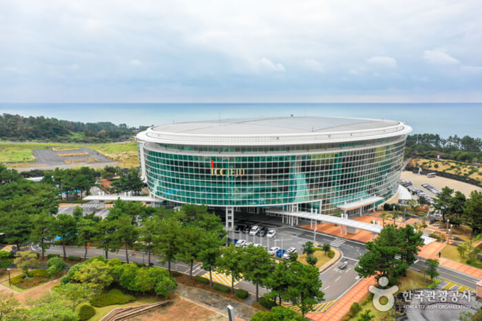 Pusat Konvensi Internasional Jeju (ICC Jeju) (제주국제컨벤션센터)