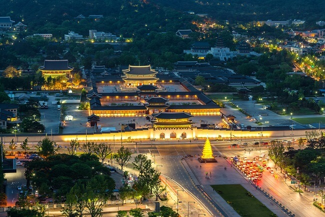 Kunjungan Malam Spesial Istana Gyeongbokgung