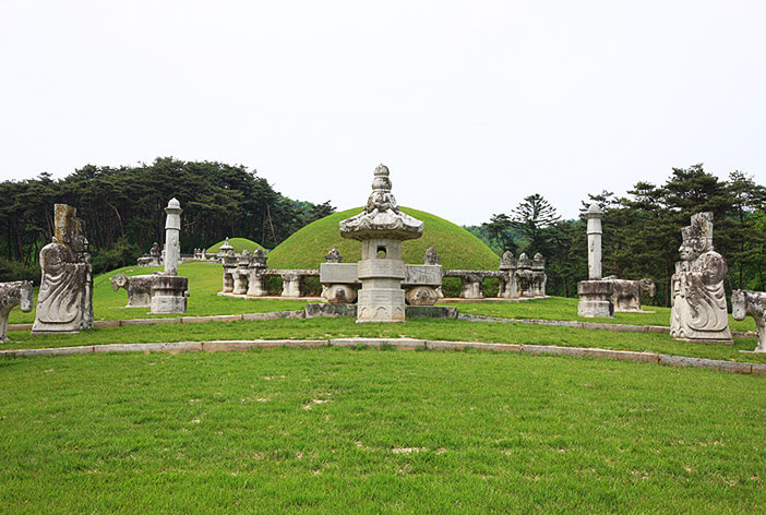 Makam Kerajaan Dinasti Joseon (Ditetapkan tahun 2009)