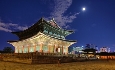 Yuk, Hadir pada Tur Cahaya Rembulan di Istana Changdeokgung!