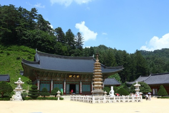 [Korea] Tiket Masuk Gratis ke Kuil