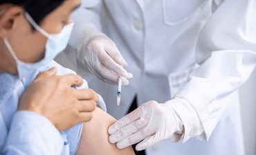 Vaksin Booster COVID-19 Kini Tersedia Lebih Awal