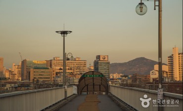 Photo_Jembatan Pejalan Kaki Stasiun Yongdap (용답역 육교)