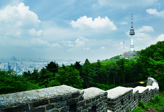 Photo_Pemandangan Menara Namsan Seoul dan gembok cinta